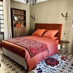 Le Numero 10 Bed & Breakfast Bernis
