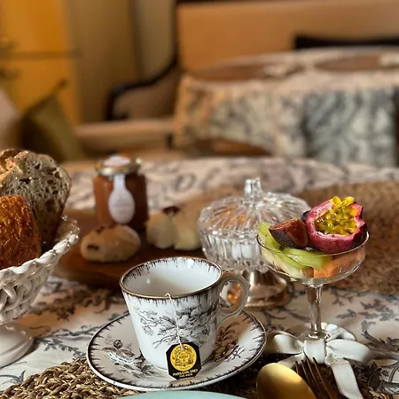 Le Numero 10 Nocleg ze śniadaniem 3*