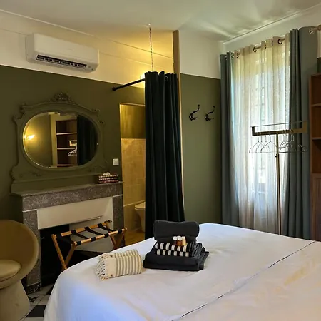 Le Numéro 10 3* Bernis