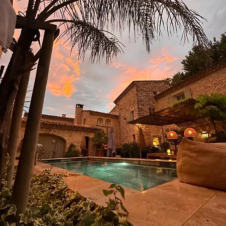 Le Numéro 10 3* Bernis