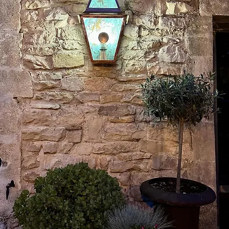 Le Numéro 10 Bernis